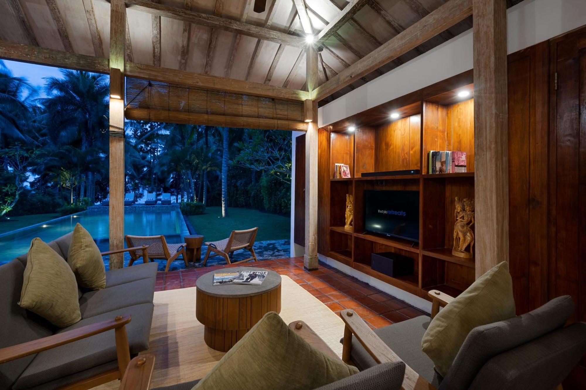 Villa Melaya Estate By Lifestyleretreats à Penginuman Extérieur photo