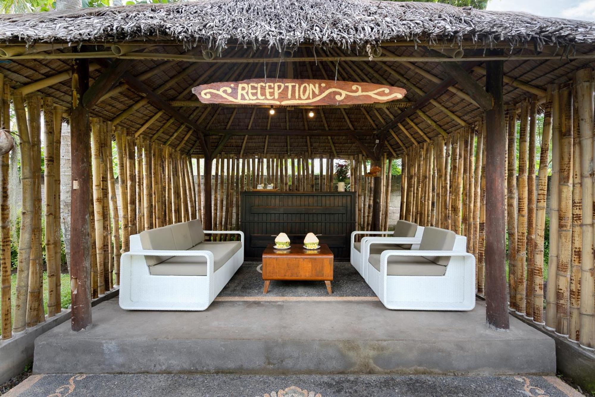 Villa Melaya Estate By Lifestyleretreats à Penginuman Extérieur photo