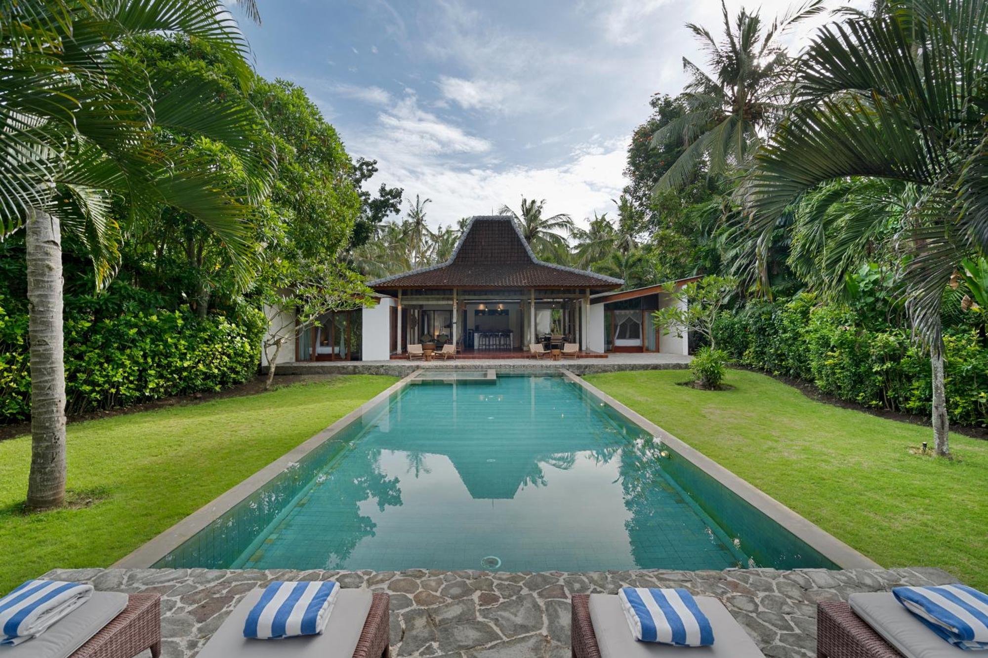 Villa Melaya Estate By Lifestyleretreats à Penginuman Extérieur photo