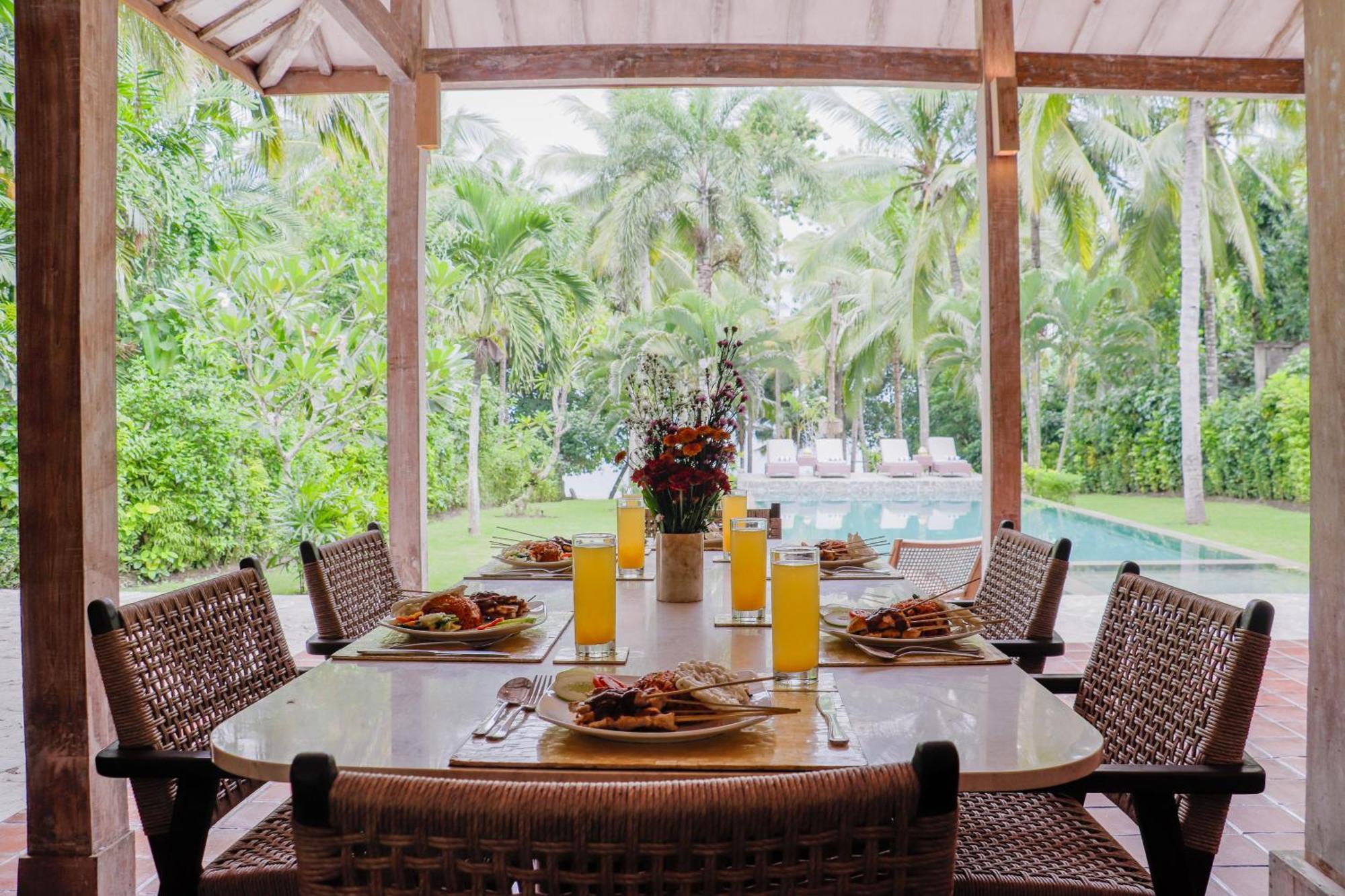 Villa Melaya Estate By Lifestyleretreats à Penginuman Extérieur photo