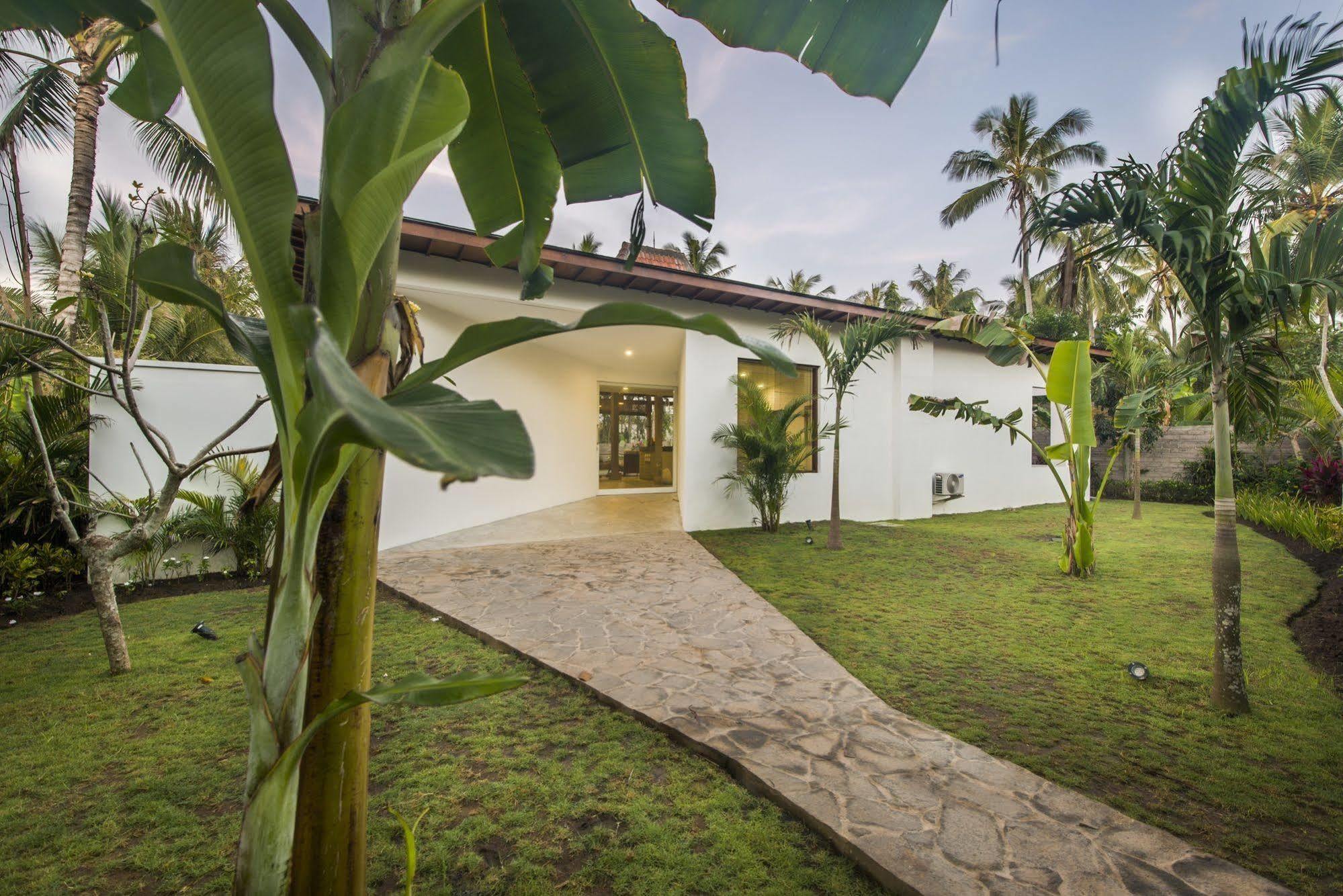 Villa Melaya Estate By Lifestyleretreats à Penginuman Extérieur photo