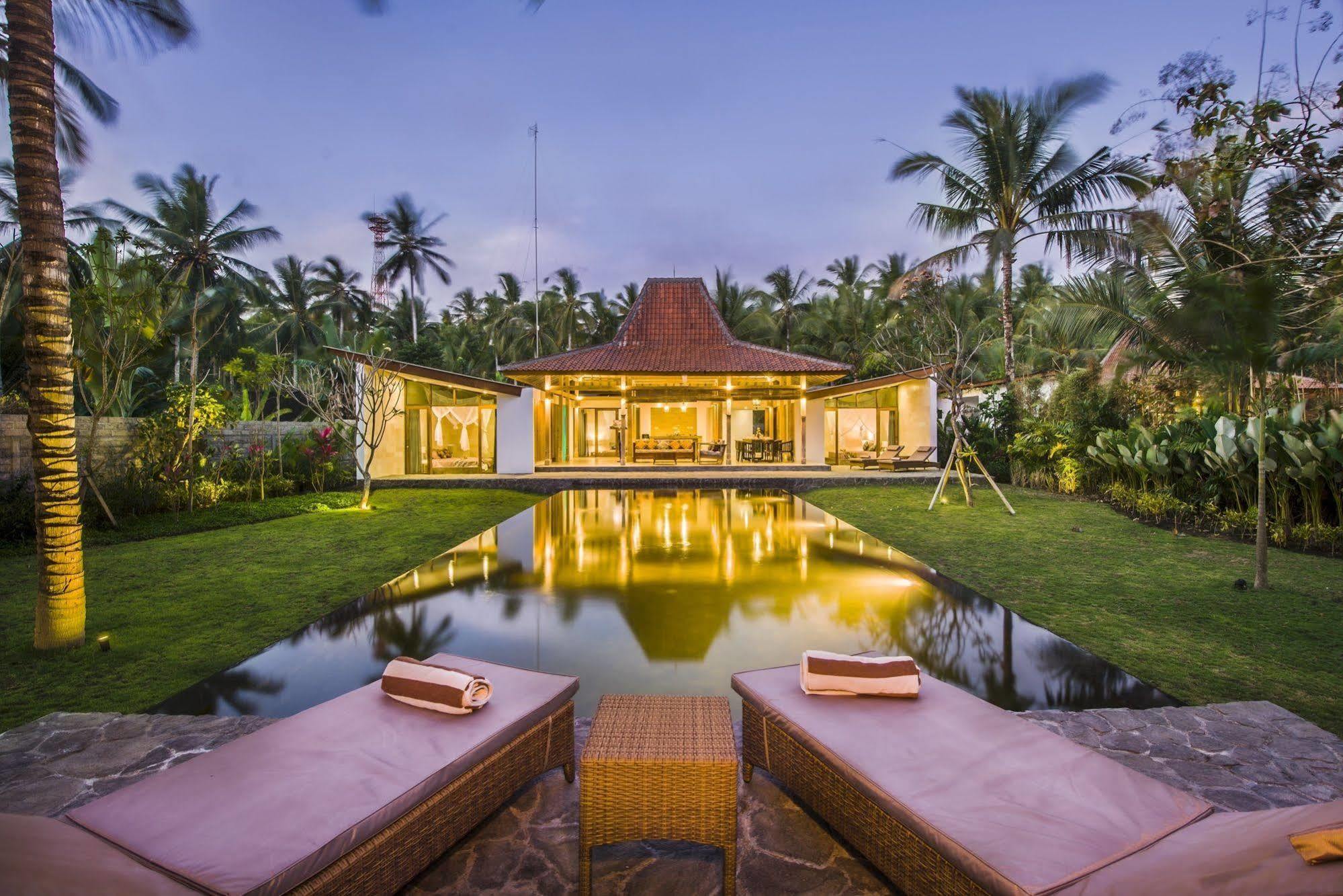 Villa Melaya Estate By Lifestyleretreats à Penginuman Extérieur photo