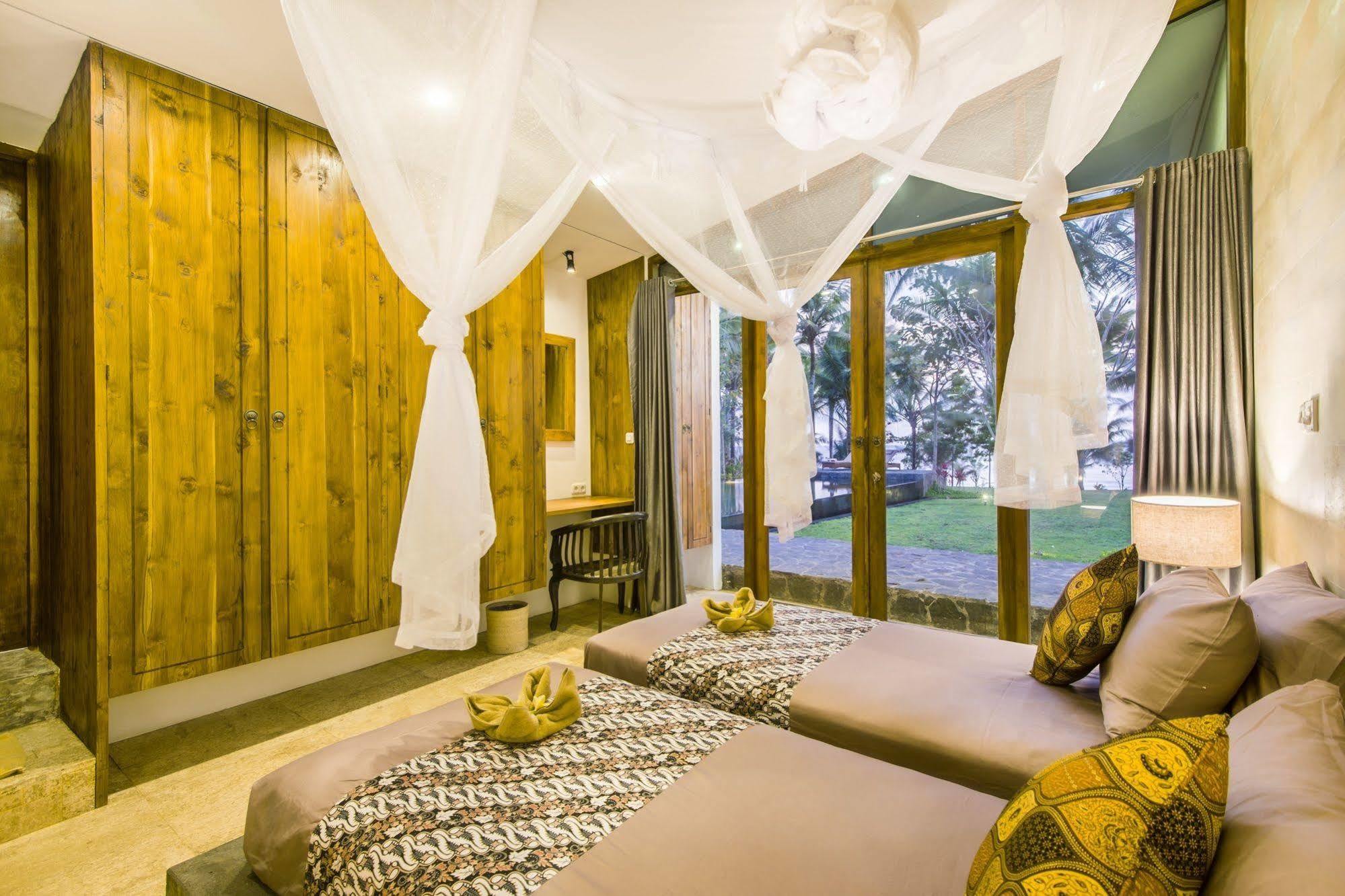 Villa Melaya Estate By Lifestyleretreats à Penginuman Extérieur photo