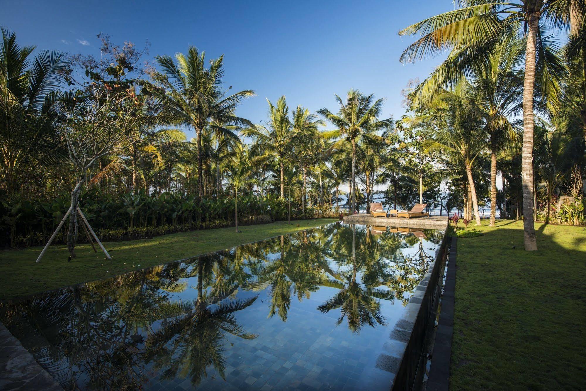 Villa Melaya Estate By Lifestyleretreats à Penginuman Extérieur photo