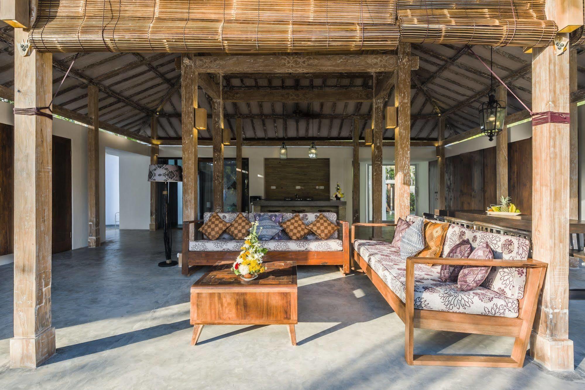 Villa Melaya Estate By Lifestyleretreats à Penginuman Extérieur photo