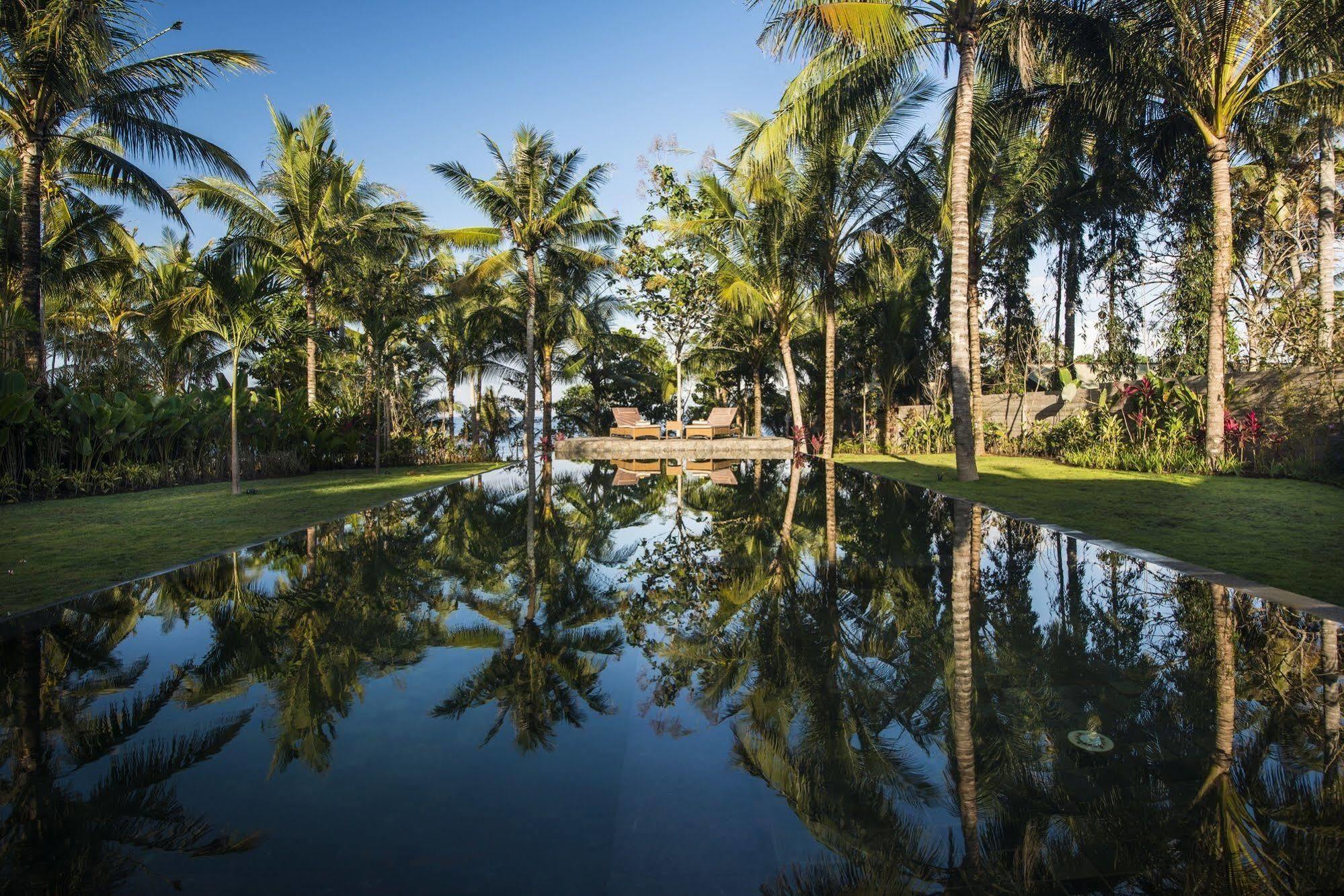 Villa Melaya Estate By Lifestyleretreats à Penginuman Extérieur photo